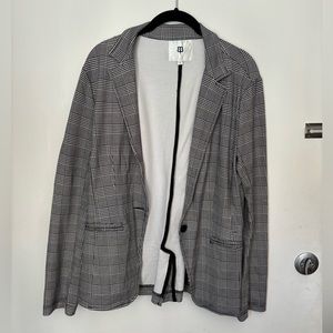 Betabrand black and white houndstooth blazer